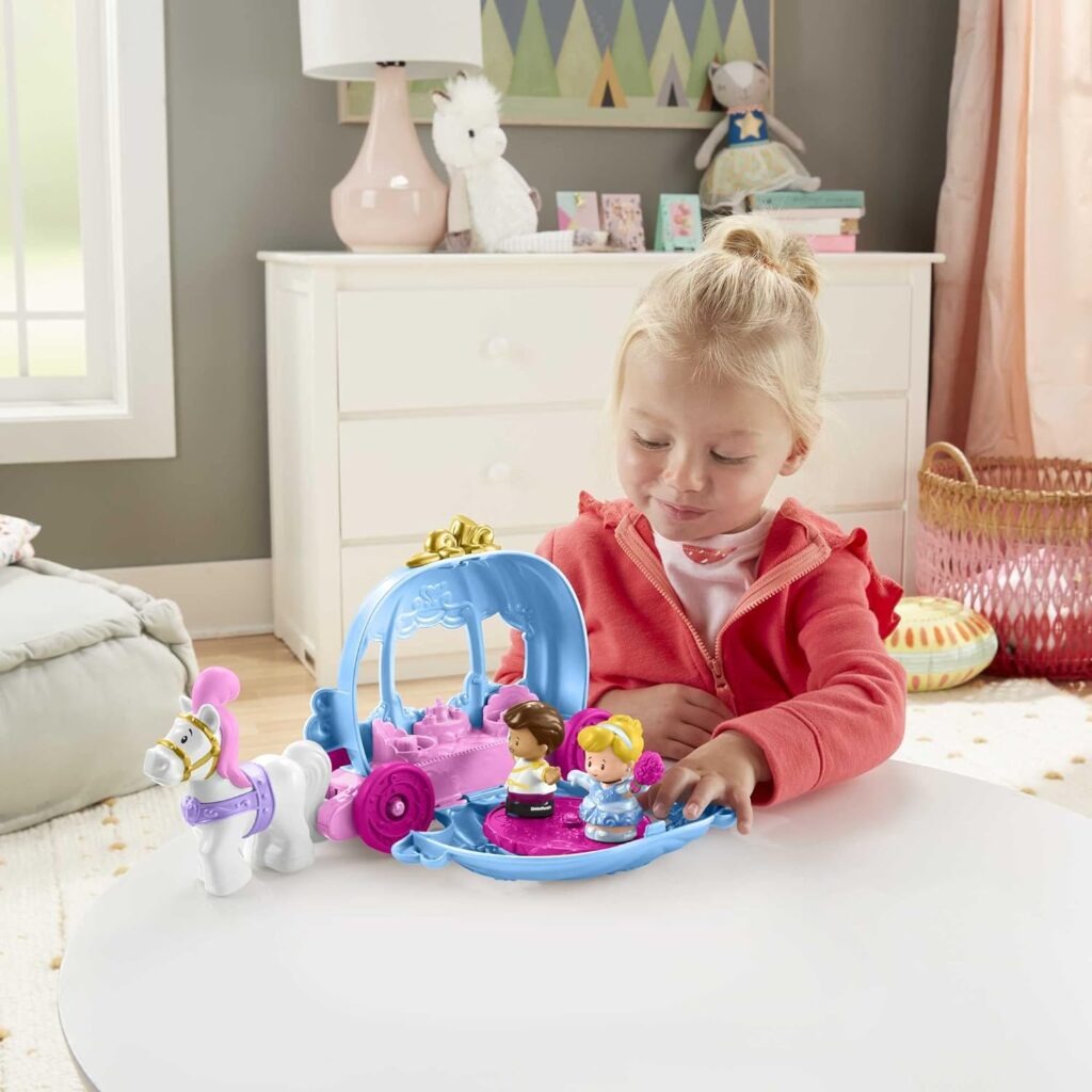 Fisher-Price Little People Toddler Playset Disney Princess Cinderella’s Dancing Carriage Vehicle with 2 Figures for Ages 18+ Months