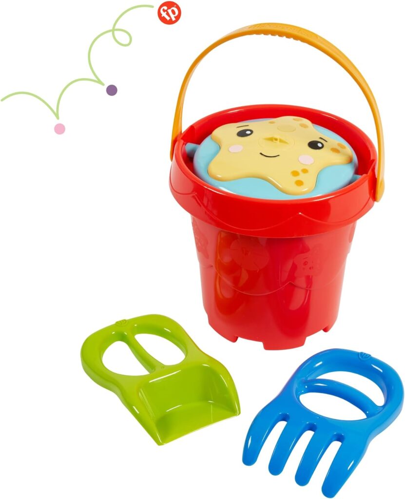 Fisher-Price Toddler 3-in-1 Beach Bucket, Portable Sprinkler and Sandcastle Mold | Water Toy and Sand Toys for Ages 18+ Months | Includes Sand Tools