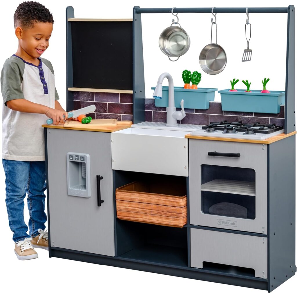 KidKraft Wooden Farm to Table Play Kitchen with EZ Kraft Assembly™, Lights  Sounds, Ice Maker and 17 Accessories