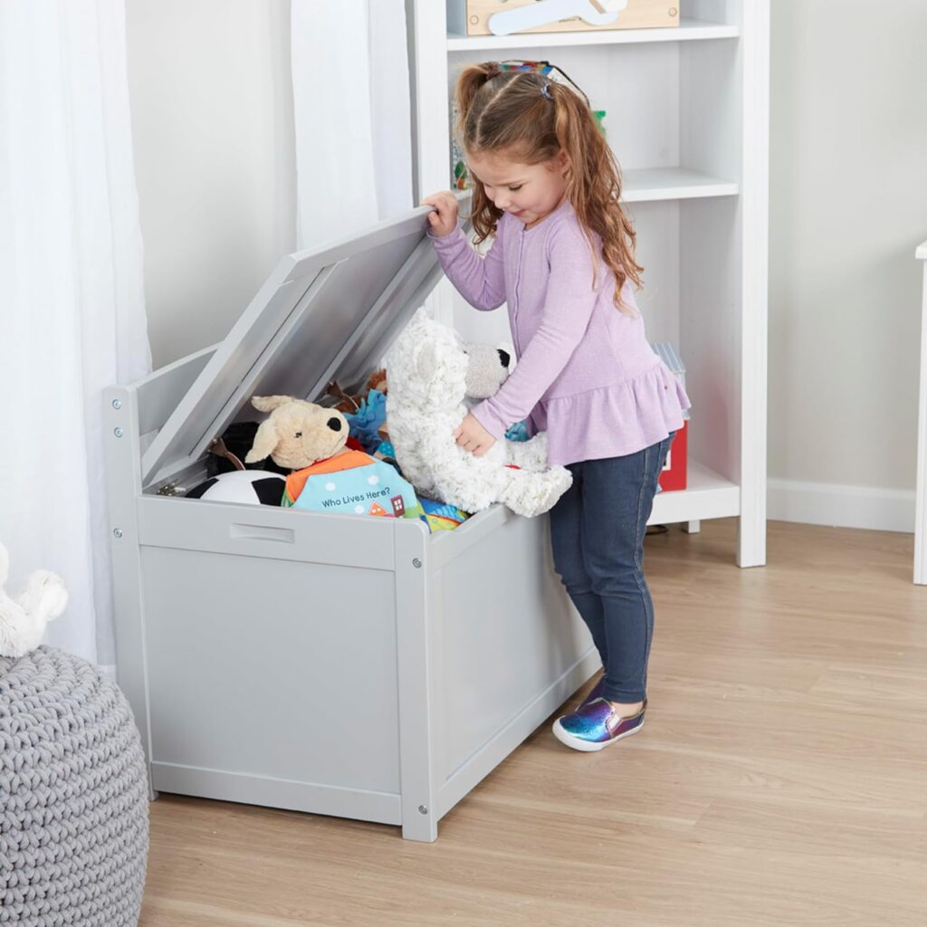 Melissa  Doug Wooden Toy Chest - Espresso